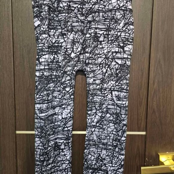 New Set Of 3 Size M Active Performance Legging - Picture 3 of 10